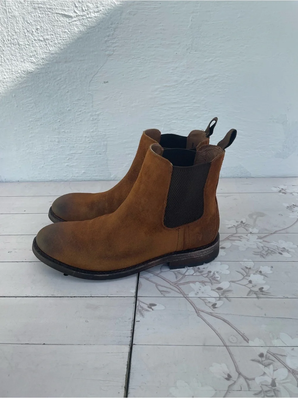 Frye suede chukka